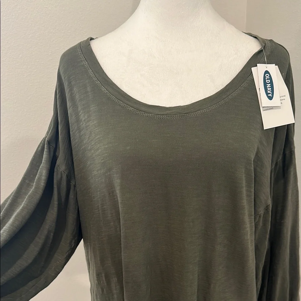Old Navy Olive Women's Top - Picture 2 of 11